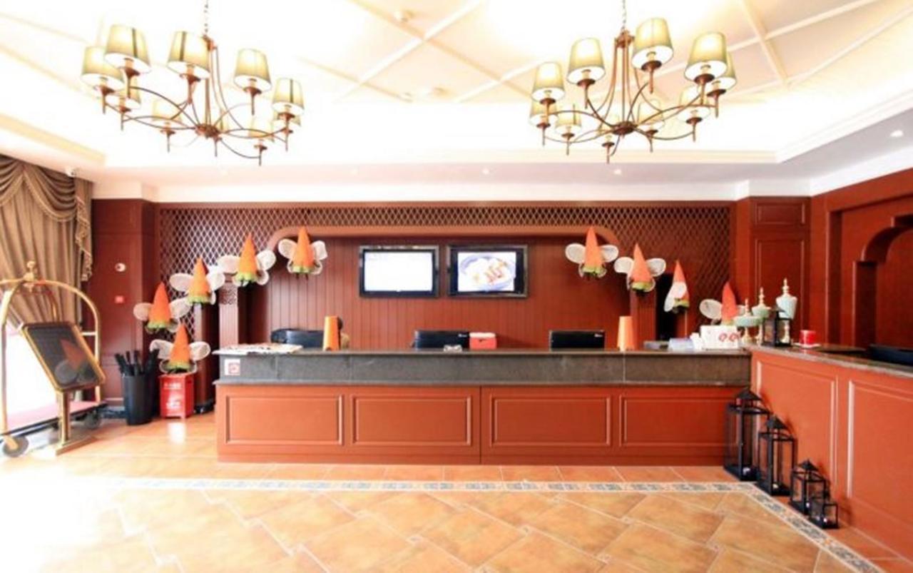 Ibis Chongqing Airport Exterior foto